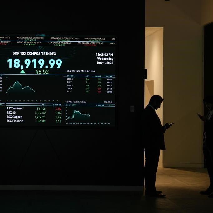 S&P/TSX composite down Friday, U.S. markets reach new records